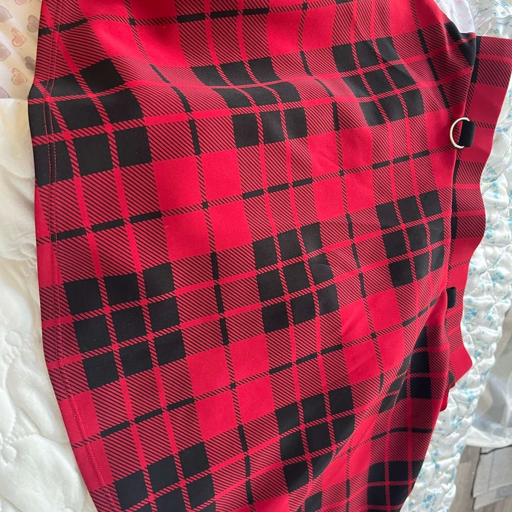 Hot Topic Red and Black Plaid Mini Skirt